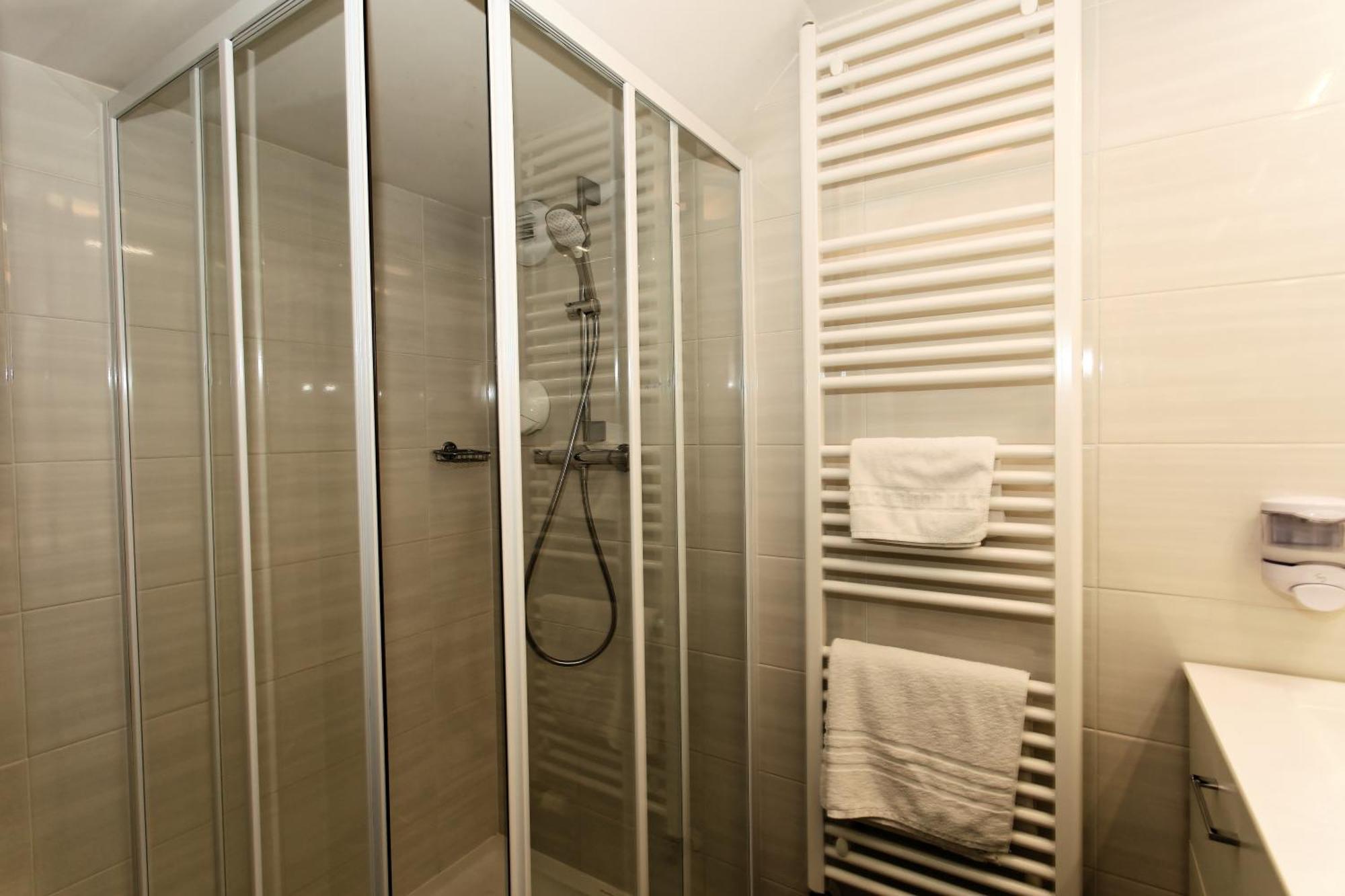 Hotel De L'Ill Strasbourg Ngoại thất bức ảnh