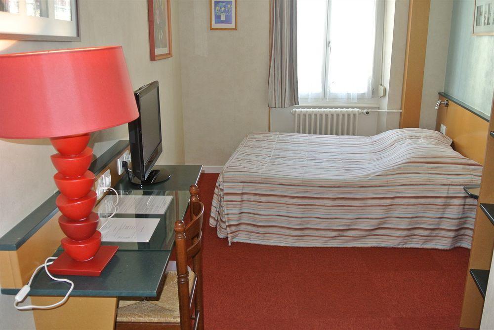 Hotel De L'Ill Strasbourg Ngoại thất bức ảnh